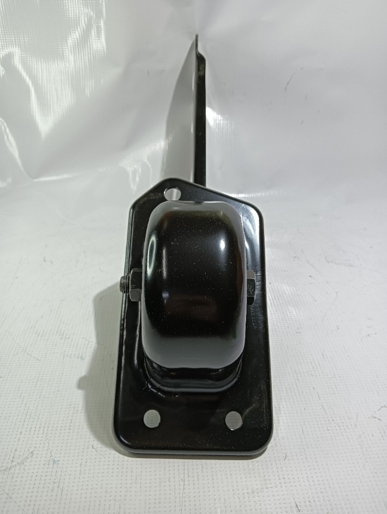 BRAZO SUSPENSION INFERIOR TRASERA RH KORANDO #2