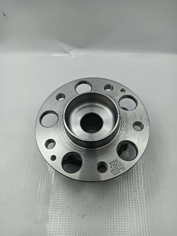MAZA RUEDA DELANTERA TIVOLI